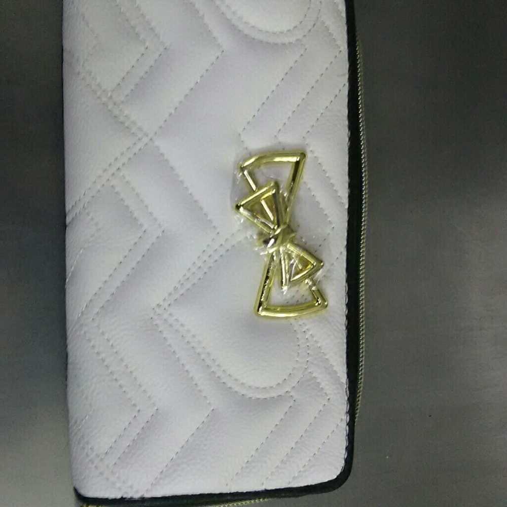 Cute black and white wallet
